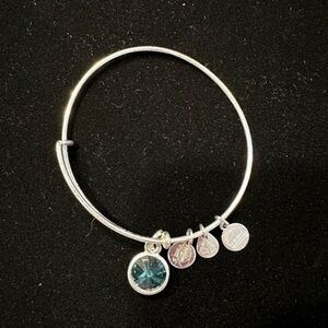 Alex and Ani - Emerald Birthstone - Wire Bracelet